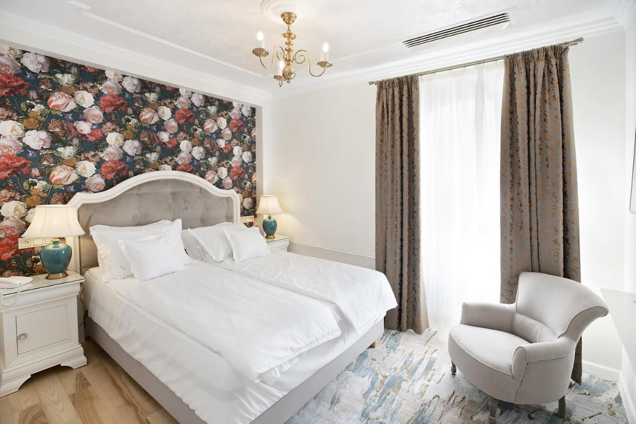סינאיה Hotel Caraiman מראה חיצוני תמונה