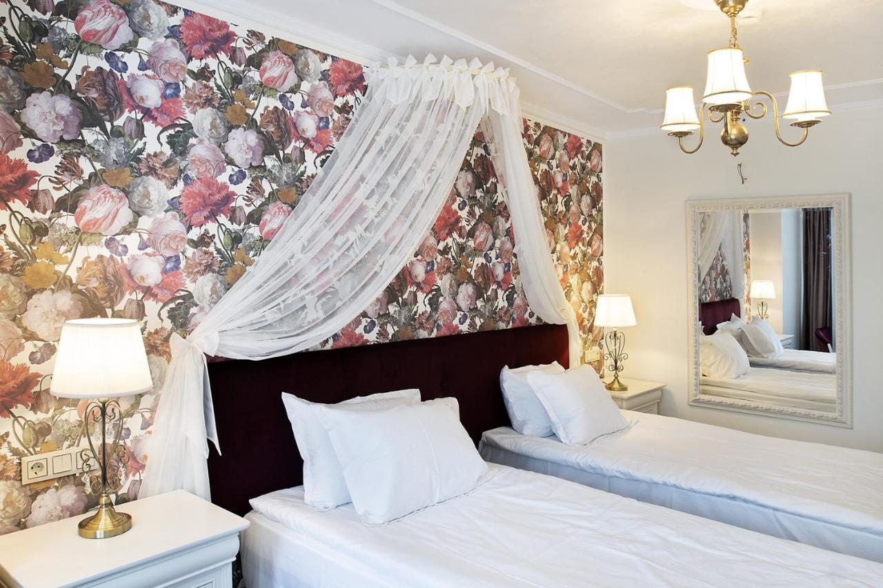 סינאיה Hotel Caraiman מראה חיצוני תמונה