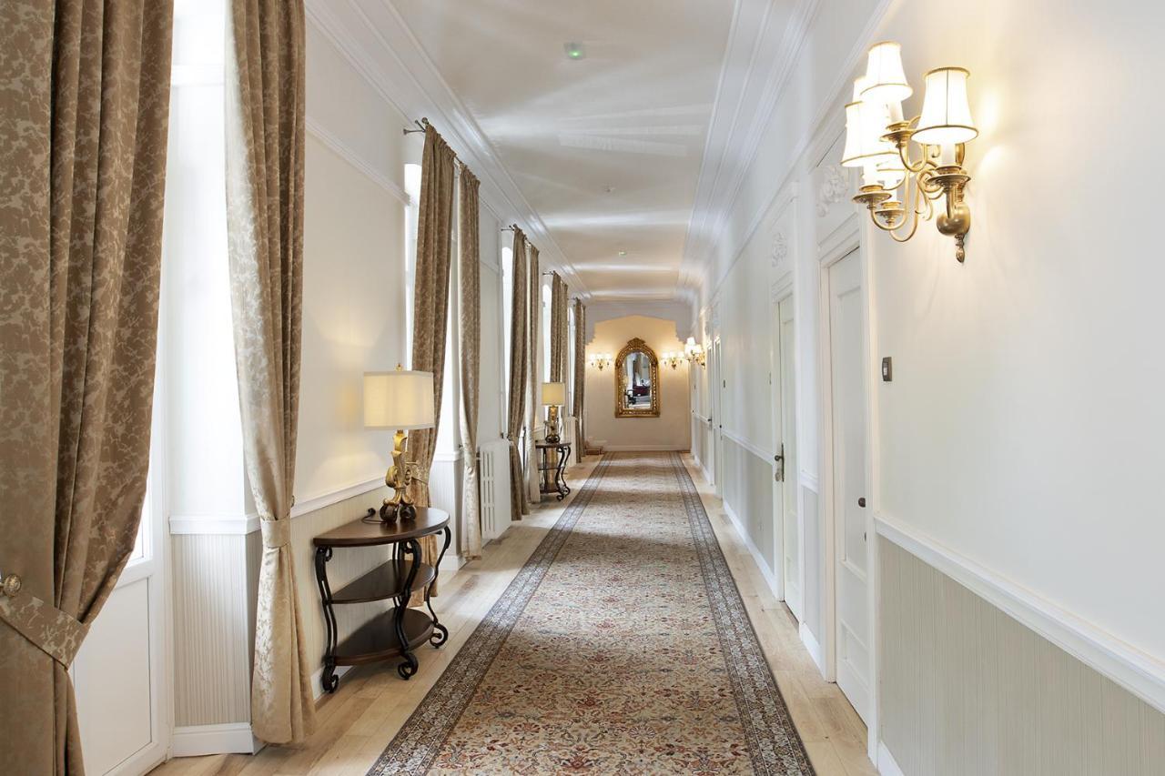 סינאיה Hotel Caraiman מראה חיצוני תמונה