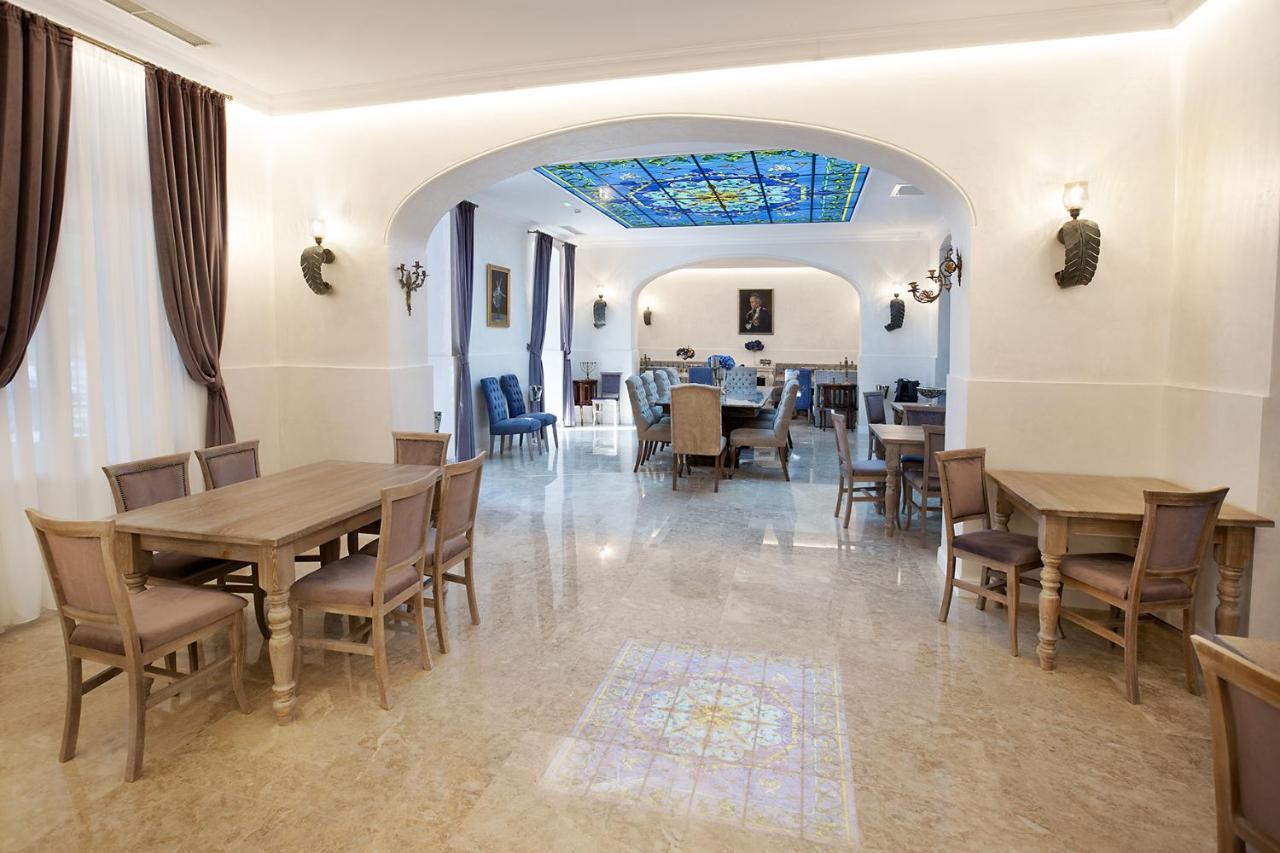 סינאיה Hotel Caraiman מראה חיצוני תמונה