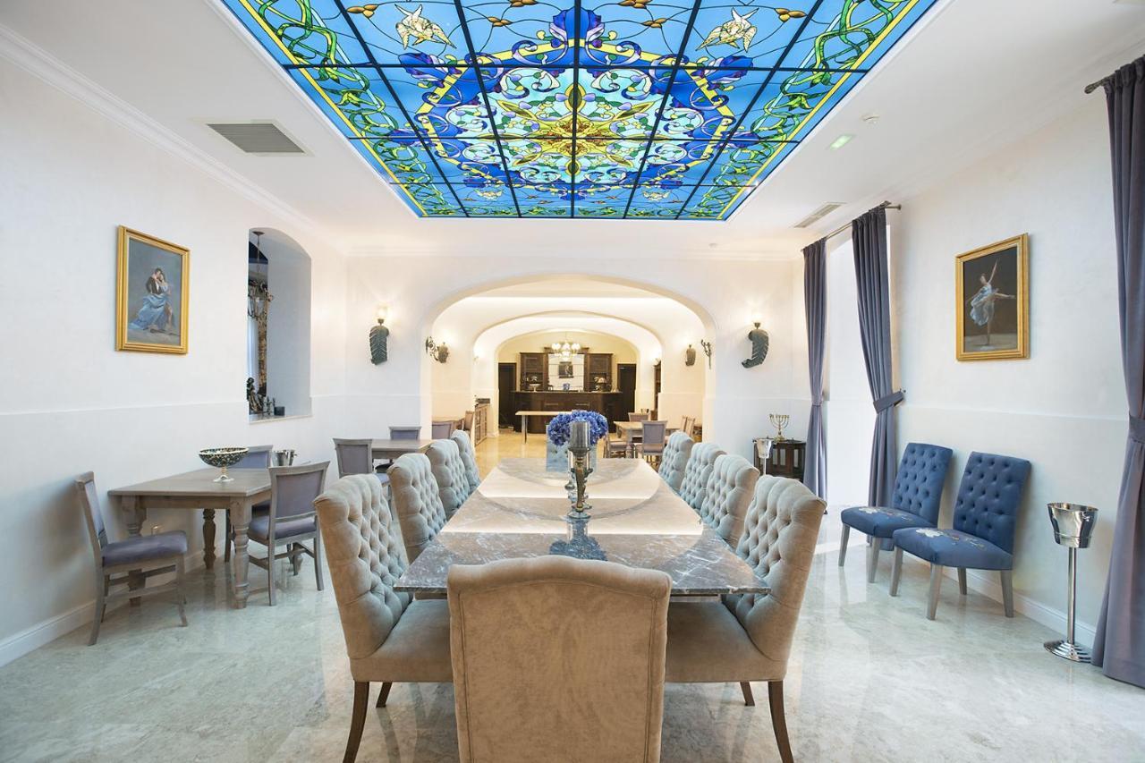 סינאיה Hotel Caraiman מראה חיצוני תמונה