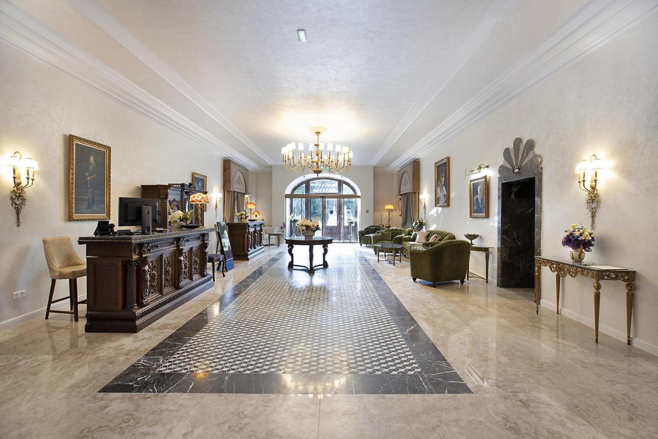 סינאיה Hotel Caraiman מראה חיצוני תמונה