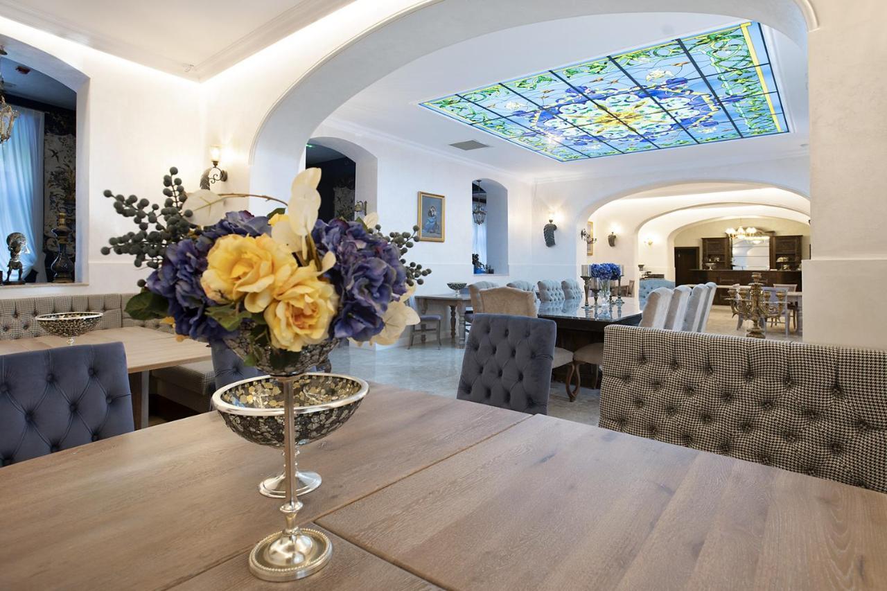 סינאיה Hotel Caraiman מראה חיצוני תמונה