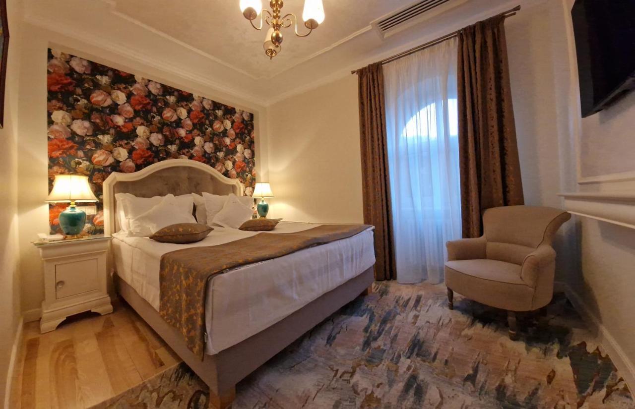 סינאיה Hotel Caraiman מראה חיצוני תמונה
