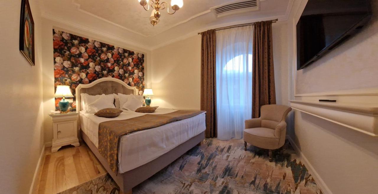 סינאיה Hotel Caraiman מראה חיצוני תמונה